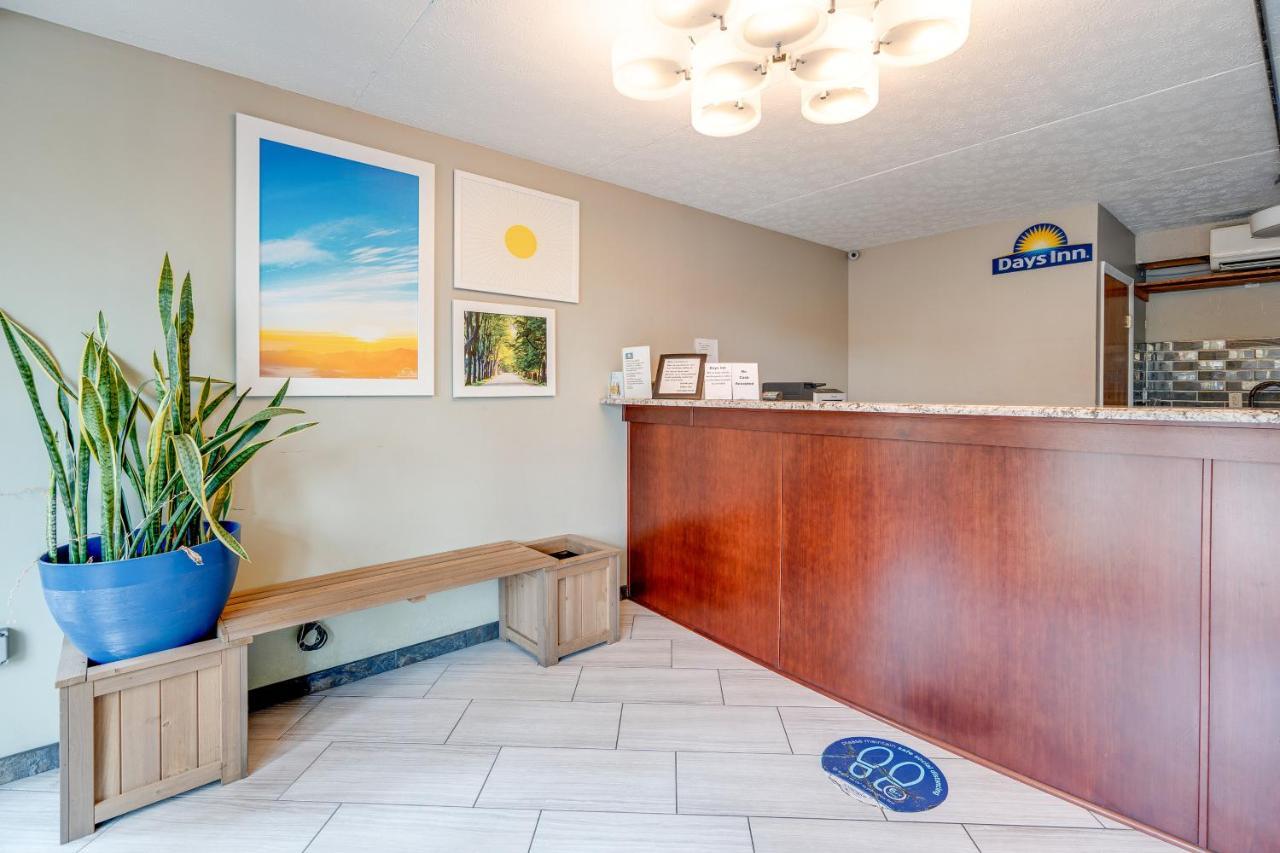 Days Inn By Wyndham Nashville Saint Thomas West Hospital Esterno foto