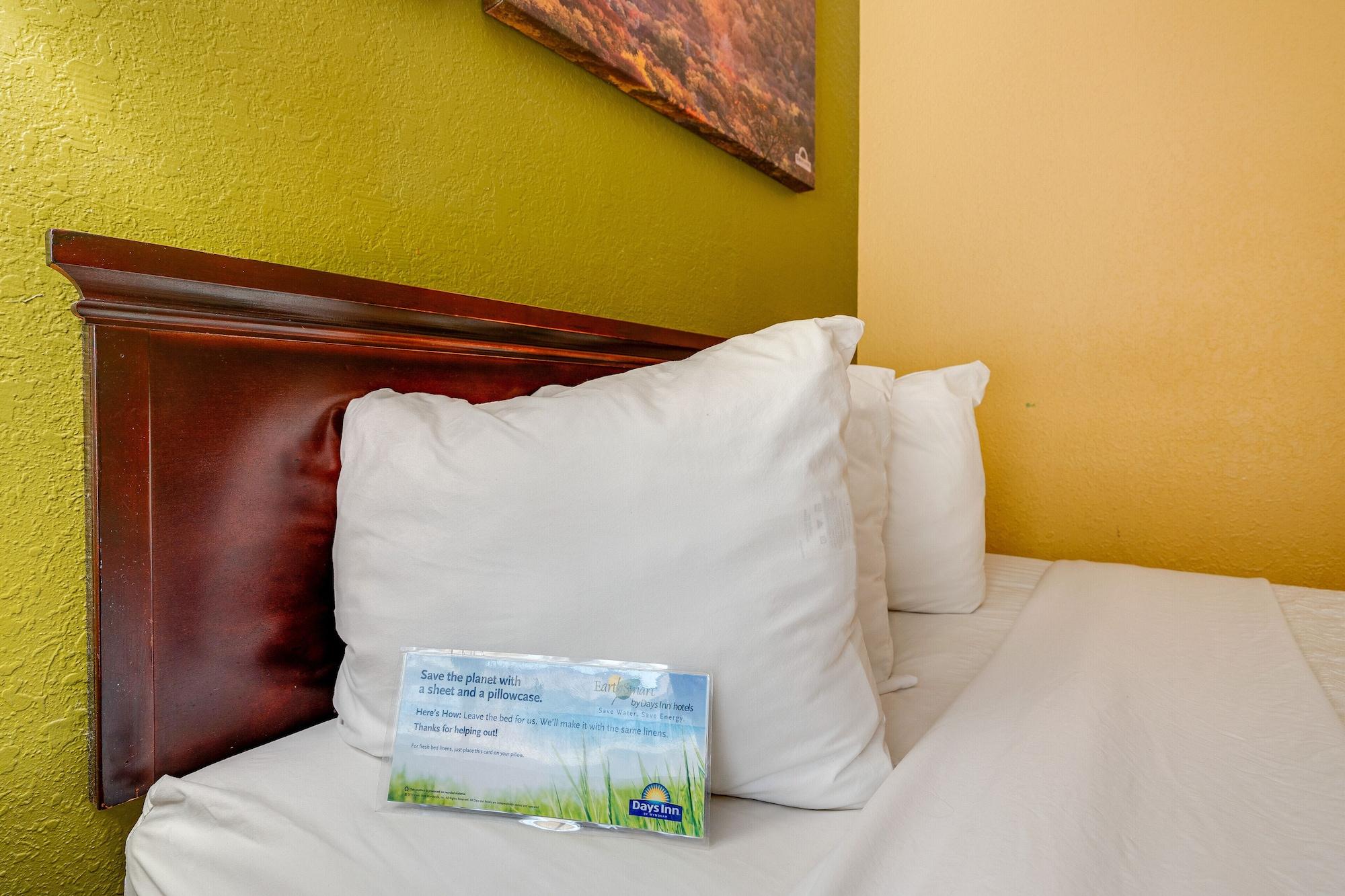 Days Inn By Wyndham Nashville Saint Thomas West Hospital Esterno foto