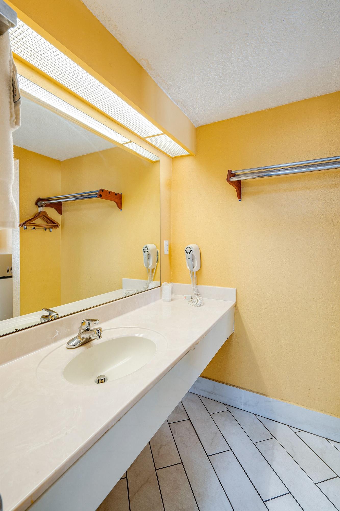 Days Inn By Wyndham Nashville Saint Thomas West Hospital Esterno foto