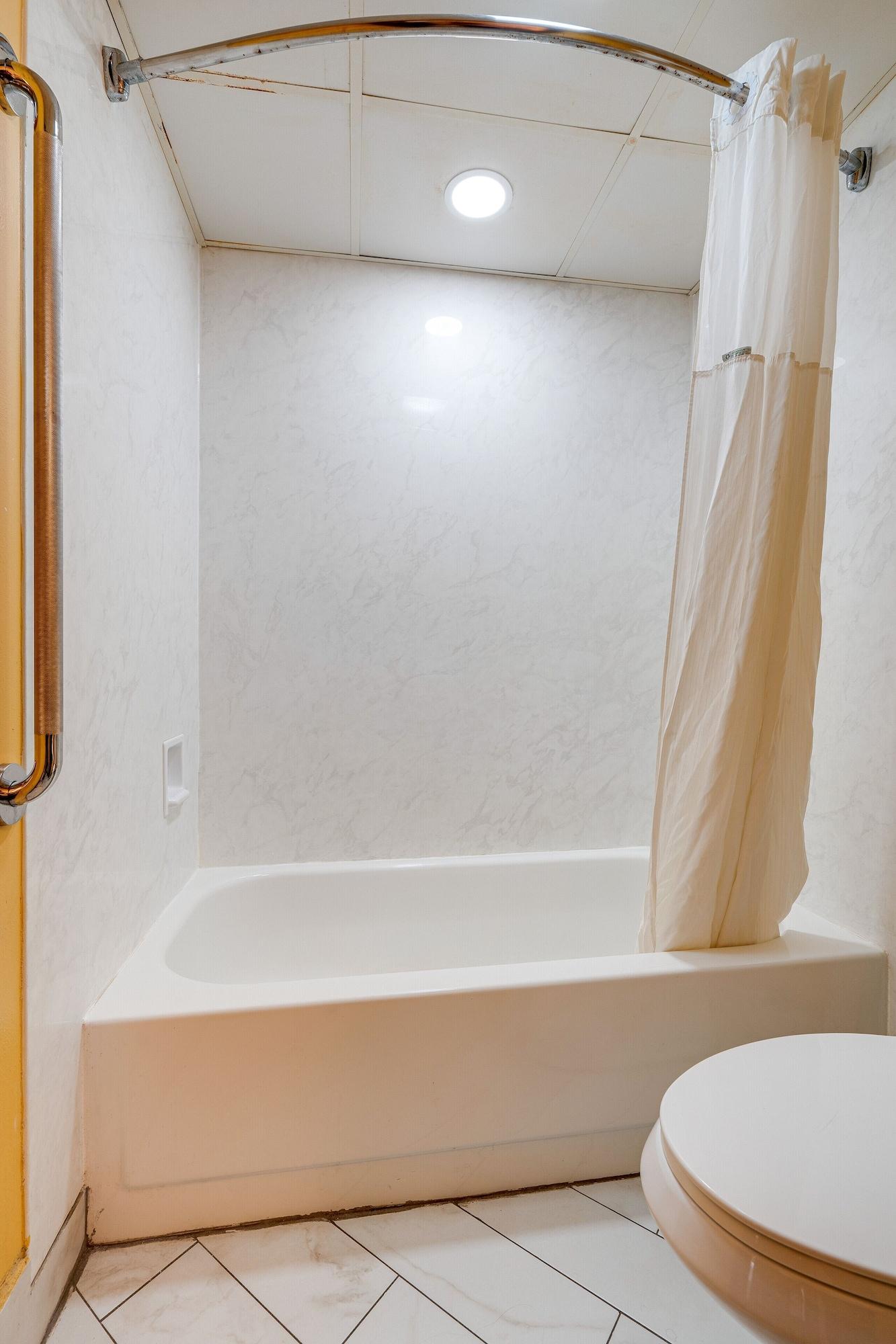 Days Inn By Wyndham Nashville Saint Thomas West Hospital Esterno foto