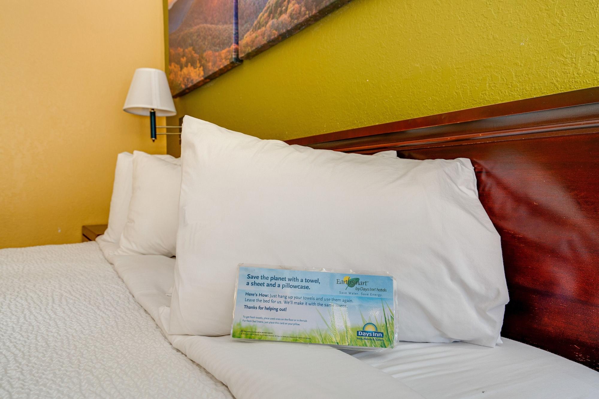 Days Inn By Wyndham Nashville Saint Thomas West Hospital Esterno foto