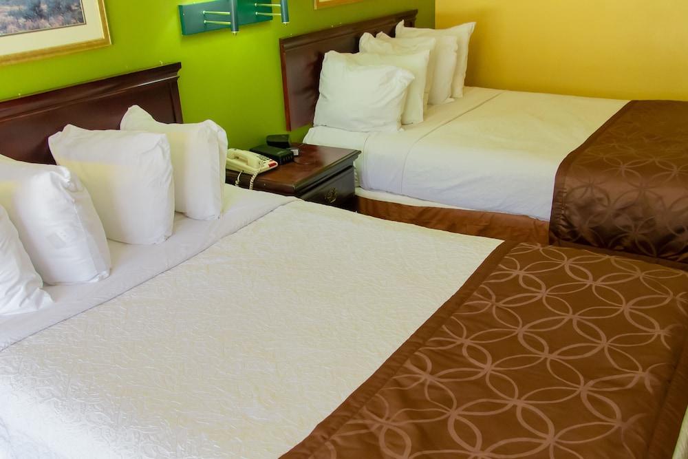 Days Inn By Wyndham Nashville Saint Thomas West Hospital Esterno foto