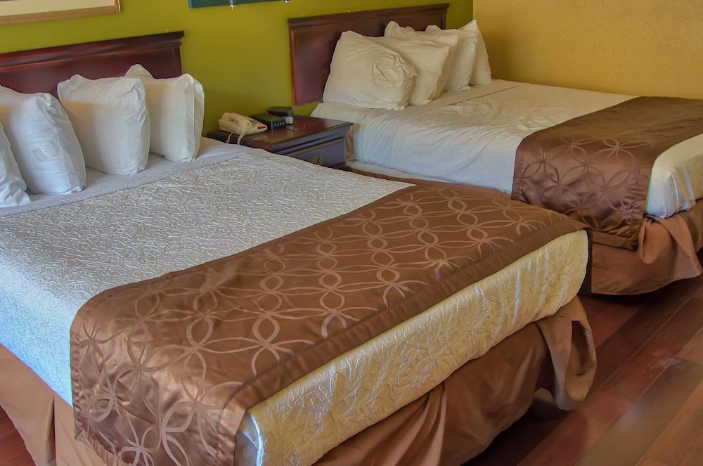 Days Inn By Wyndham Nashville Saint Thomas West Hospital Esterno foto