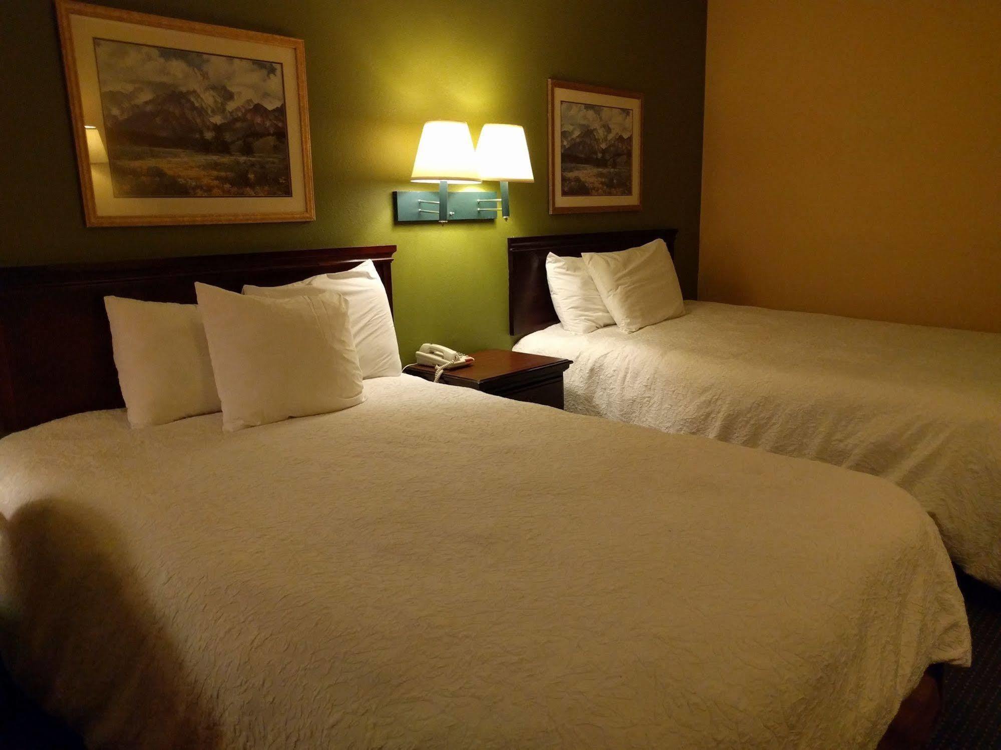 Days Inn By Wyndham Nashville Saint Thomas West Hospital Esterno foto